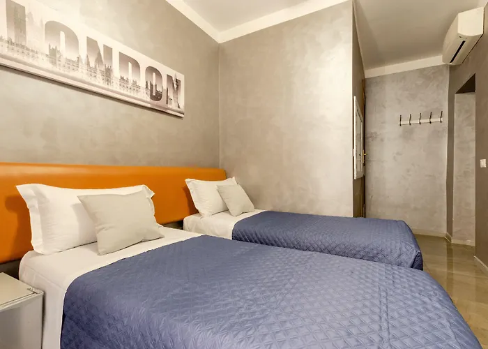 4 Bed Sleeps 8 -ensuite Bathrooms - Tv & Wifi Apartamento Roma